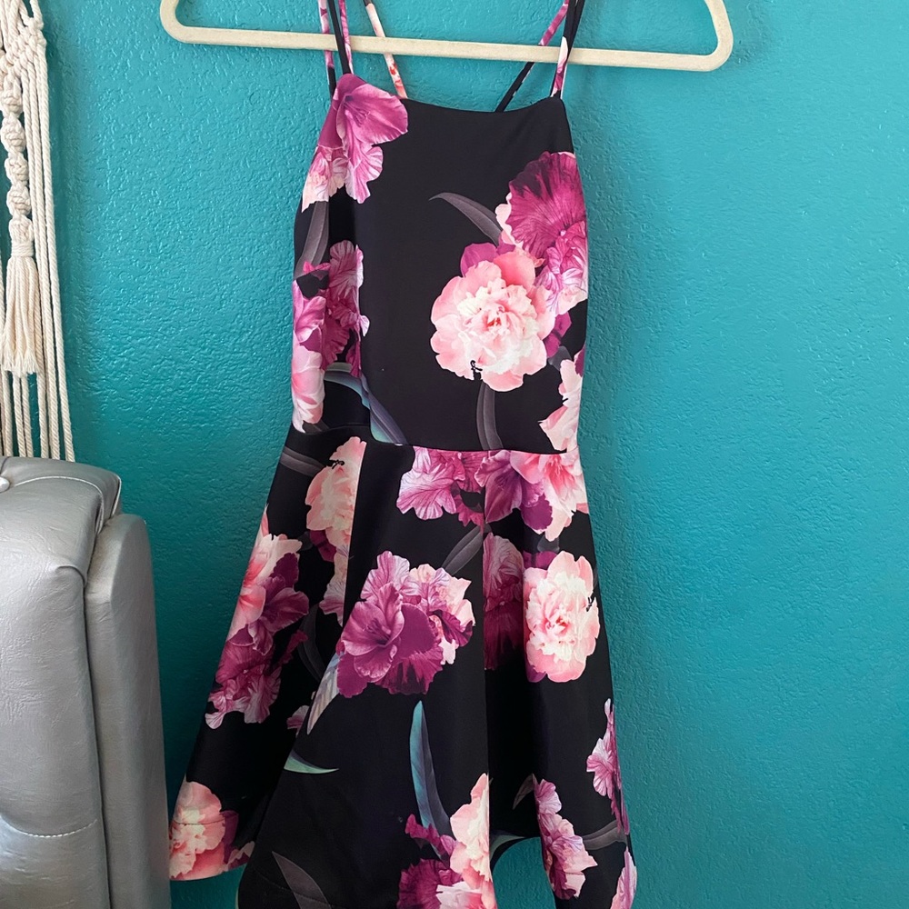Floral flowy dress
